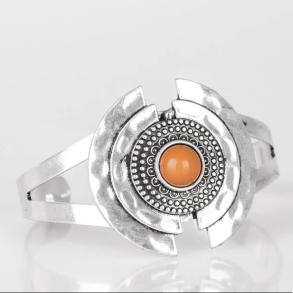 Incredibly Indie - Brown - Bracelet. NEW - Picture 2 of 3